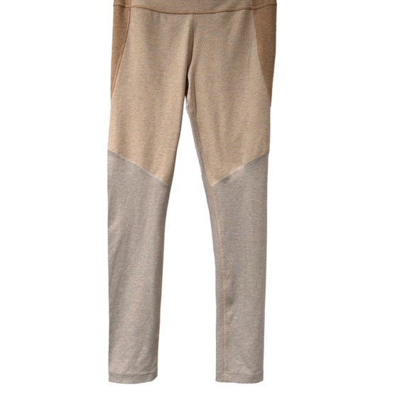Outdoor Voices 7/8 Tri-Tone Leggings Desert/Oatmeal/Cloud Size M High Rise - Picture 4 of 8
